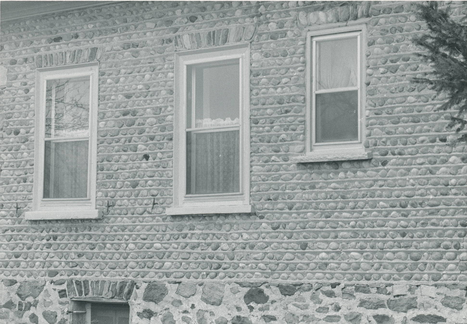 Bra-5 899 Keg Lane 3